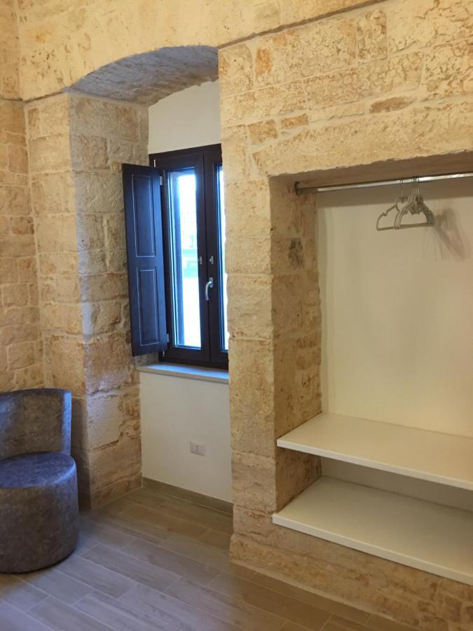 Nido Di Pietra-Dimora In Centro Bed & Breakfast Alberobello Exterior photo